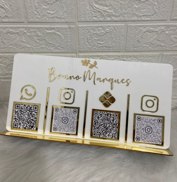 Placa com 4 QR Code